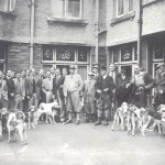 A hunting party gets ready to set off from Packhorse Inn